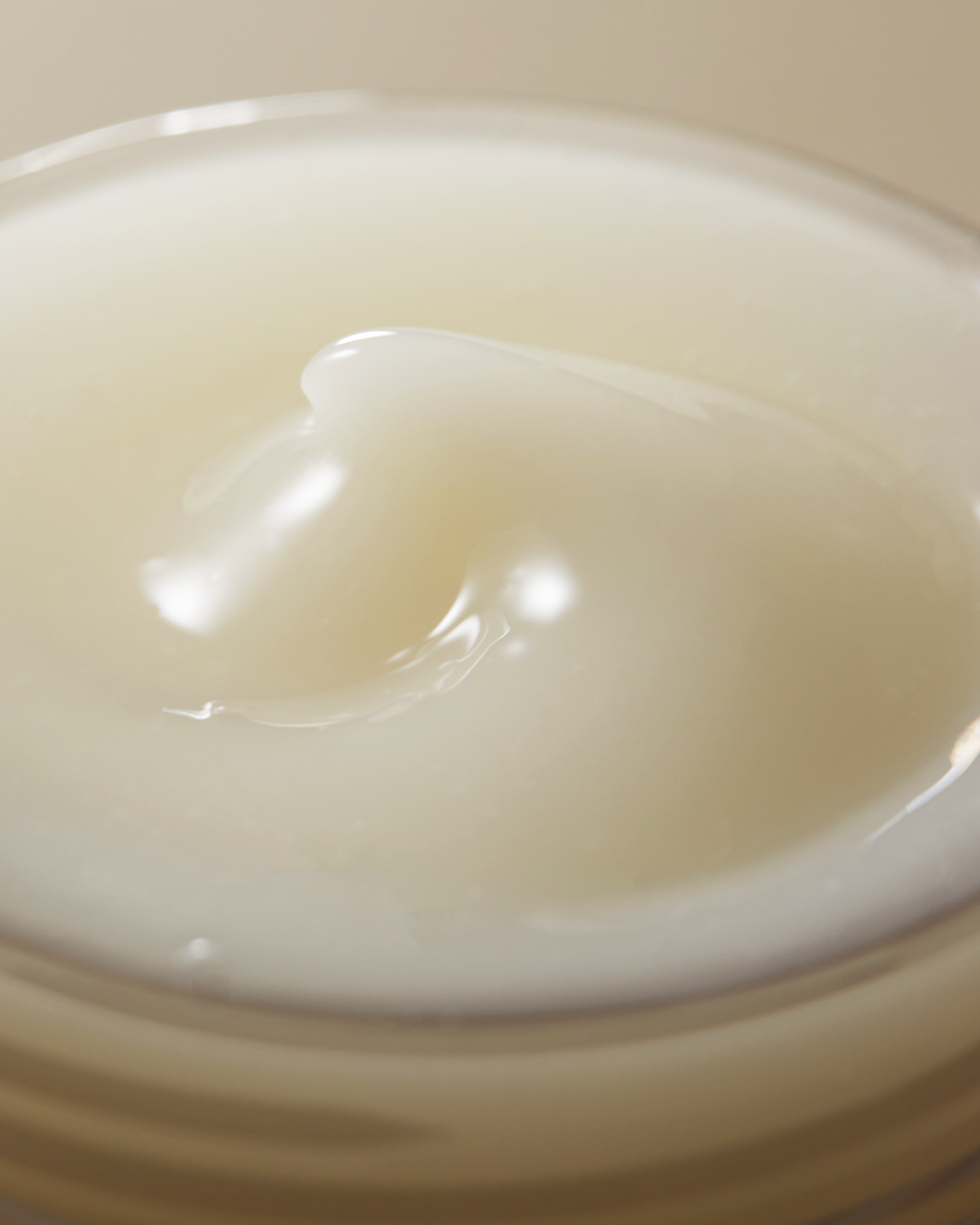 AXIS-Y Dark Spot Correcting Glow Cream - MY Little Corée