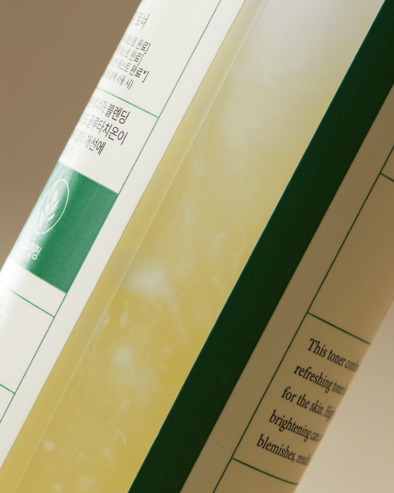 AXIS-Y Dark Spot Correcting Glow Toner - MY Little Corée