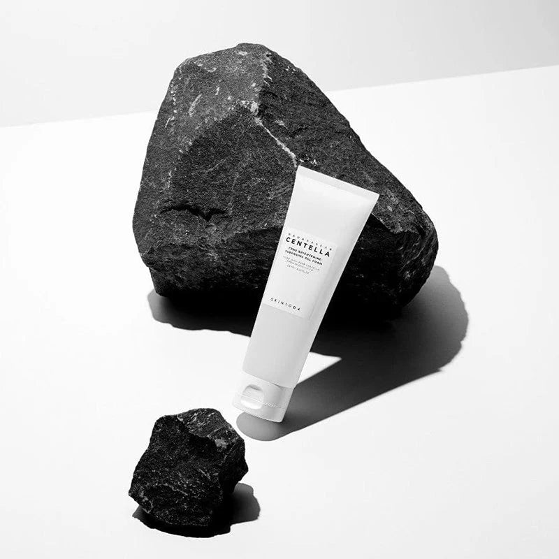 Skin1004 - Madagascar Centella Tone Brightening Cleansing Gel Foam